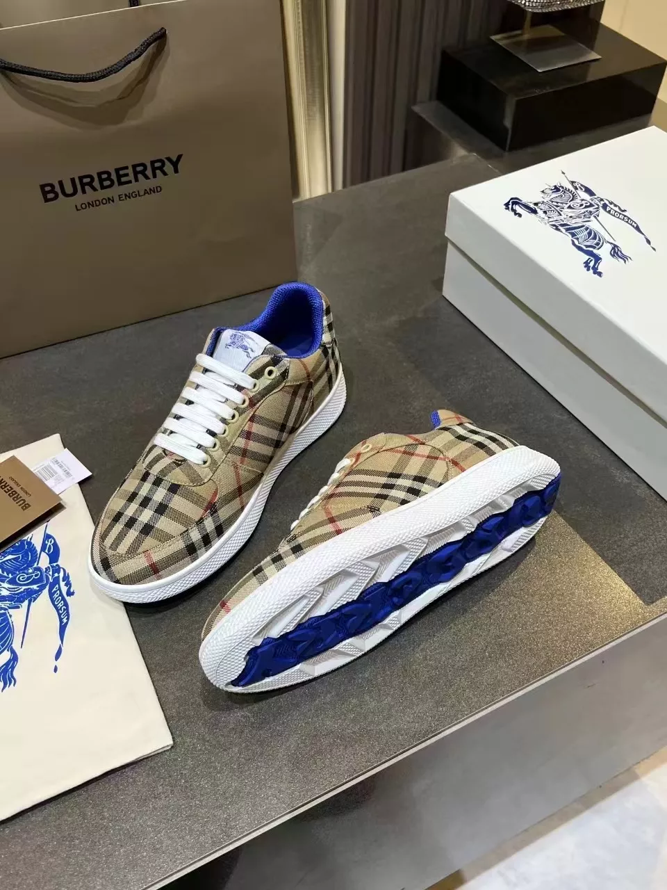 Compact 2967 Burberry Casual Shoes For Women