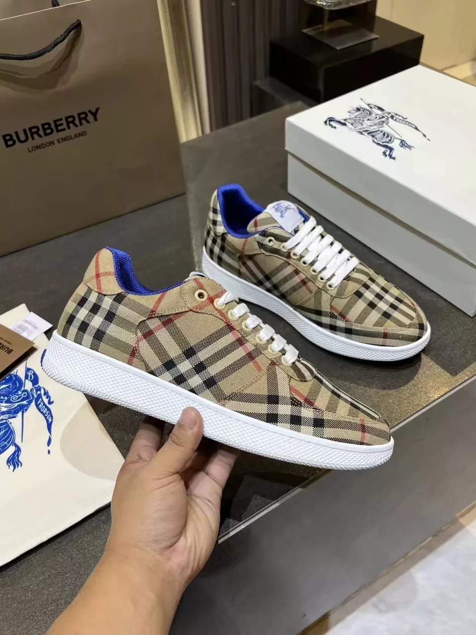 Compact 2967 Burberry Casual Shoes For Women