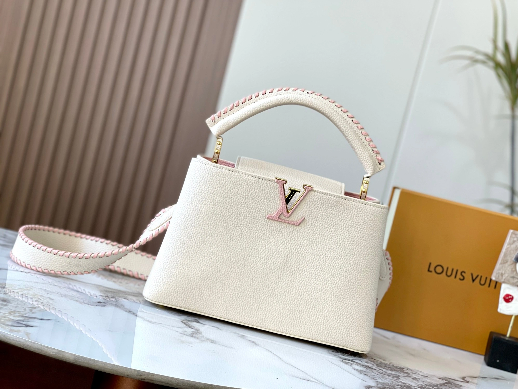 Compact 305 Louis Vuitton AAA Quality Messenger Bags For Women