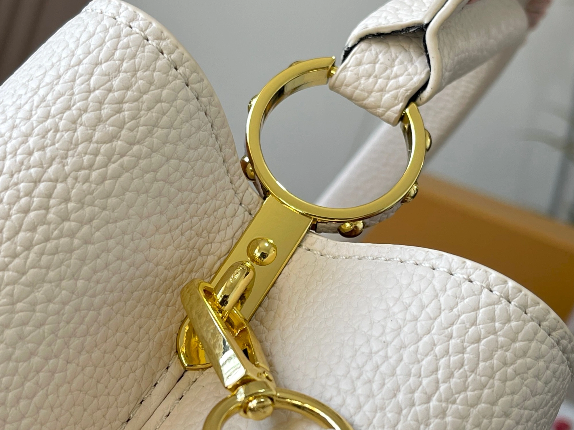 Compact 305 Louis Vuitton AAA Quality Messenger Bags For Women