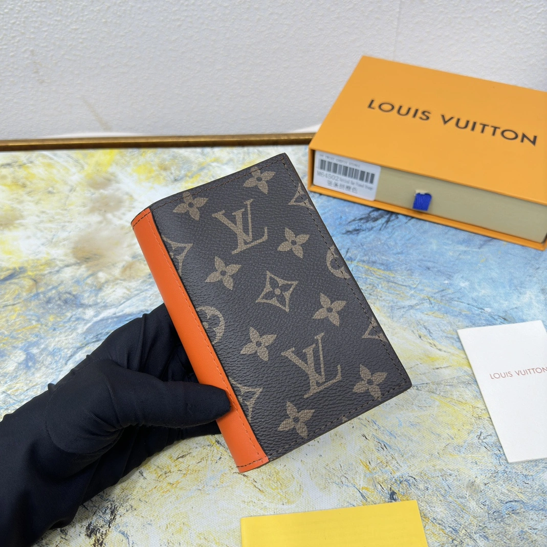 Compact 3222 Louis Vuitton LV Card Case For Unisex