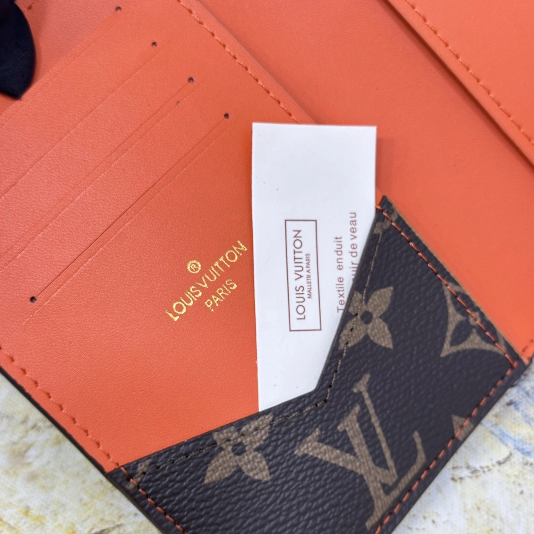 Compact 3222 Louis Vuitton LV Card Case For Unisex