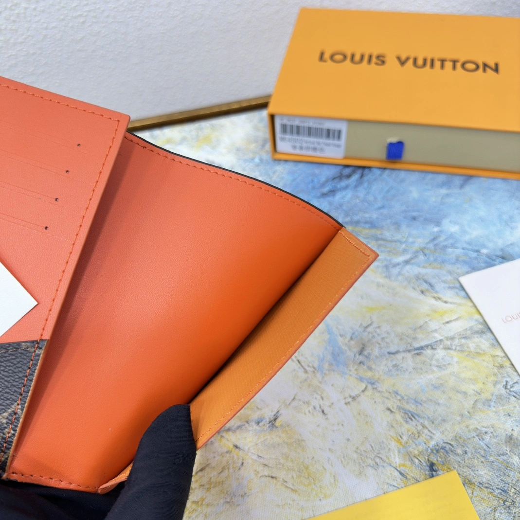 Compact 3222 Louis Vuitton LV Card Case For Unisex