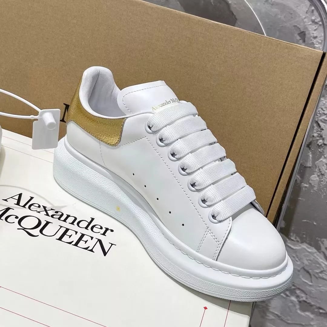 Compact 3302 Alexander McQueen Casual Shoes For Women