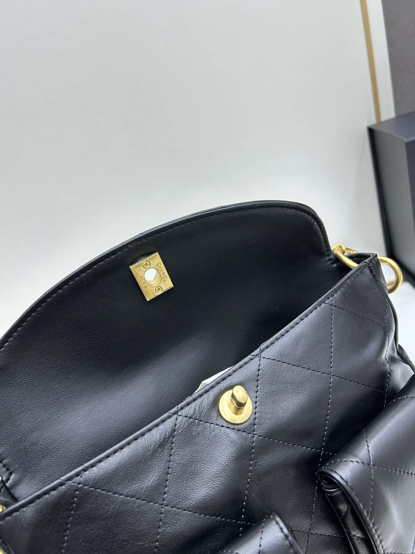 Compact 3338 Chanel AAA Quality Messenger Bags For Women