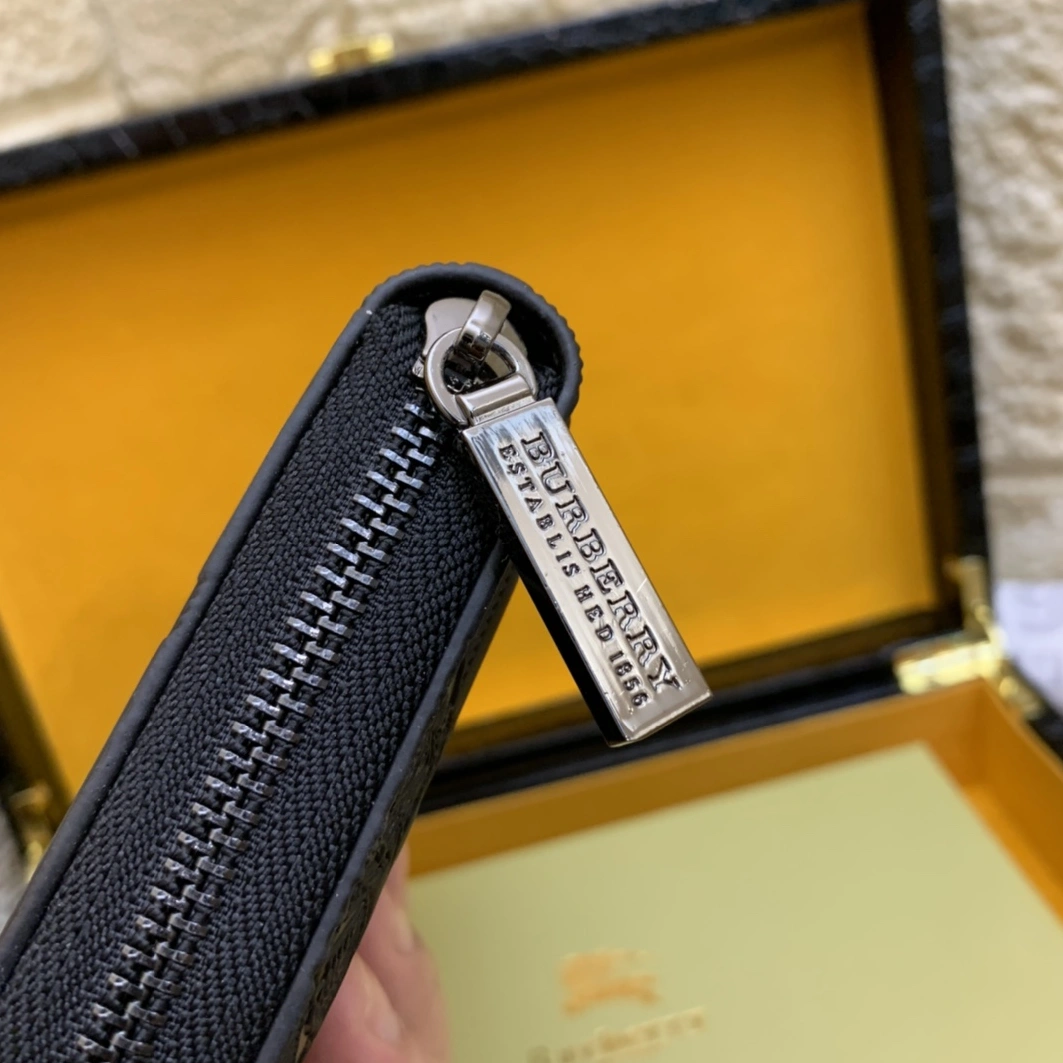 Compact 3573 Burberry AAA Man Wallets