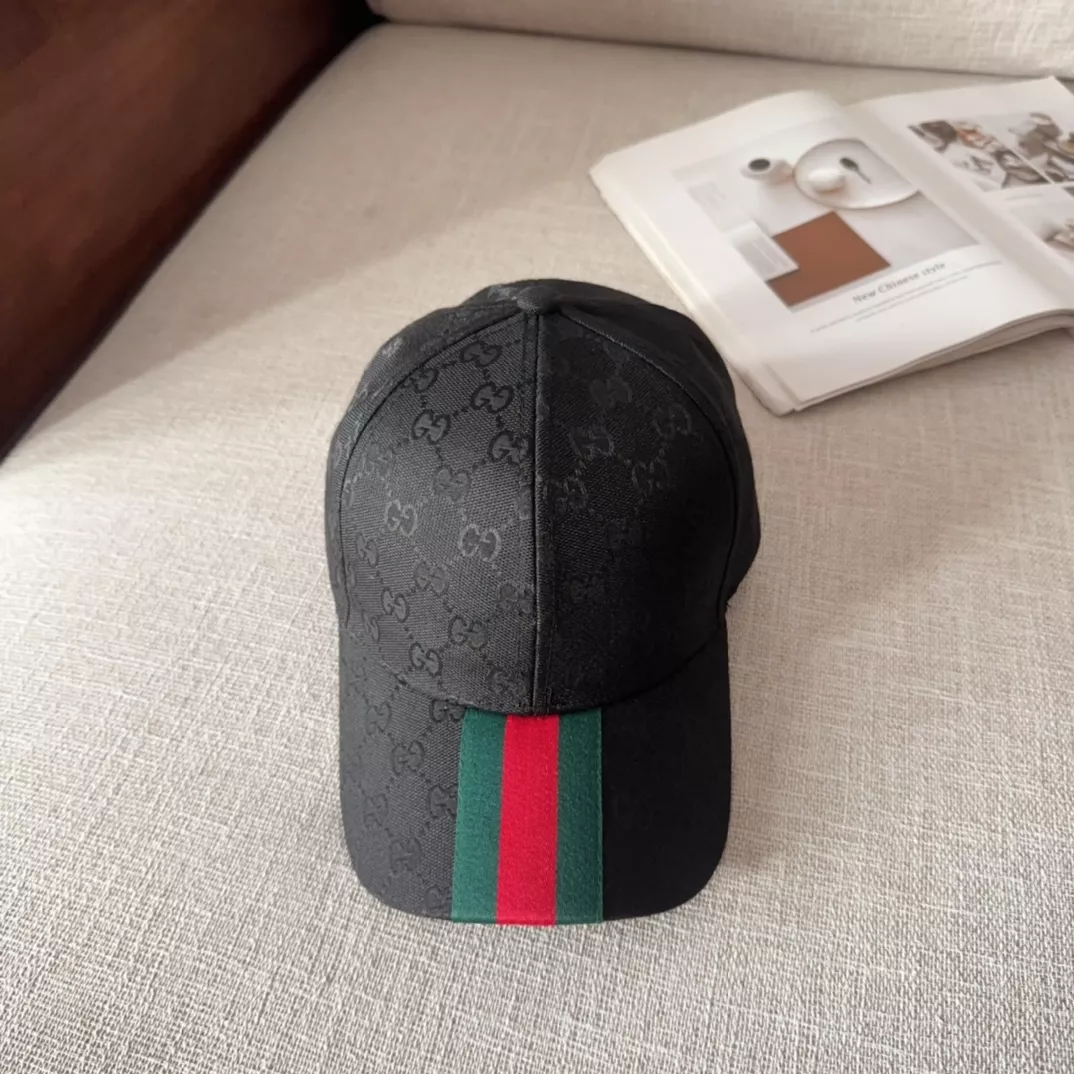 Compact 3637 Gucci Caps