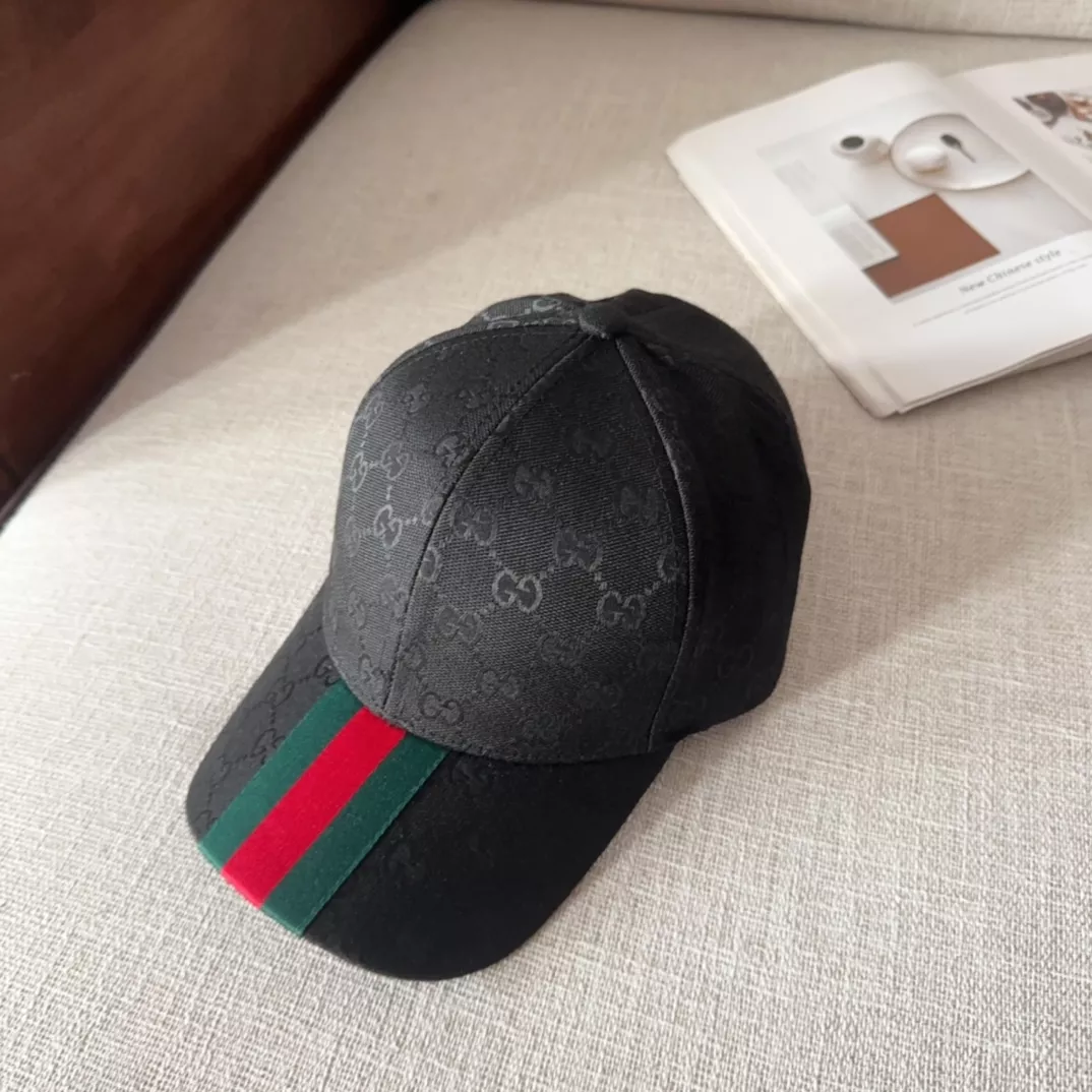 Compact 3637 Gucci Caps