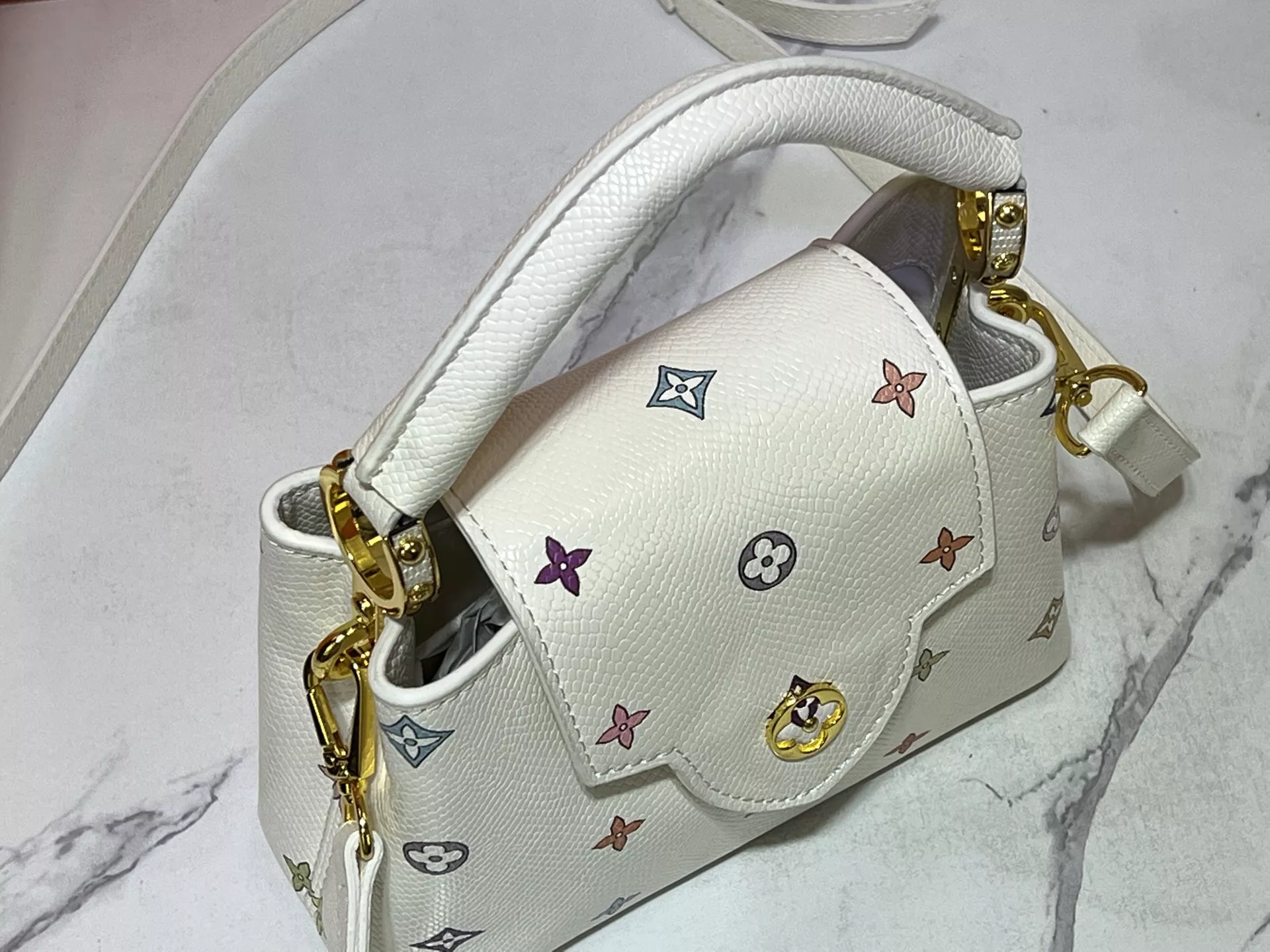 Compact 393 Louis Vuitton AAA Quality Messenger Bags For Women
