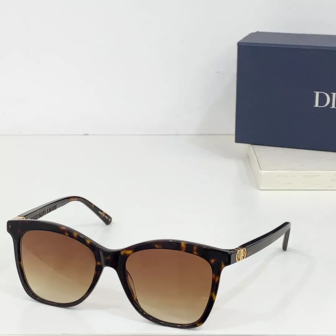Compact 3948 Christian Dior AAA Quality Sunglasses