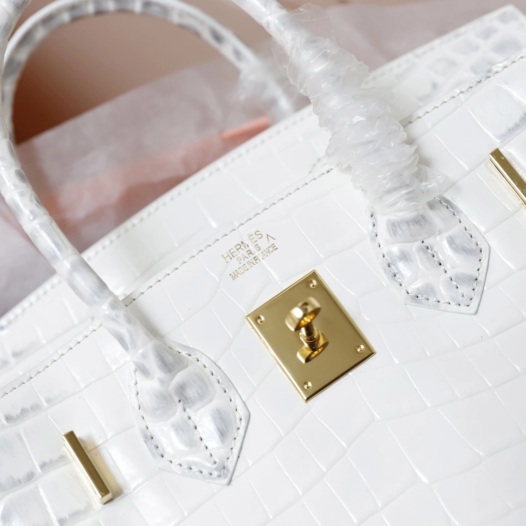 Compact 3950 Hermes AAA Quality Handbags For Women
