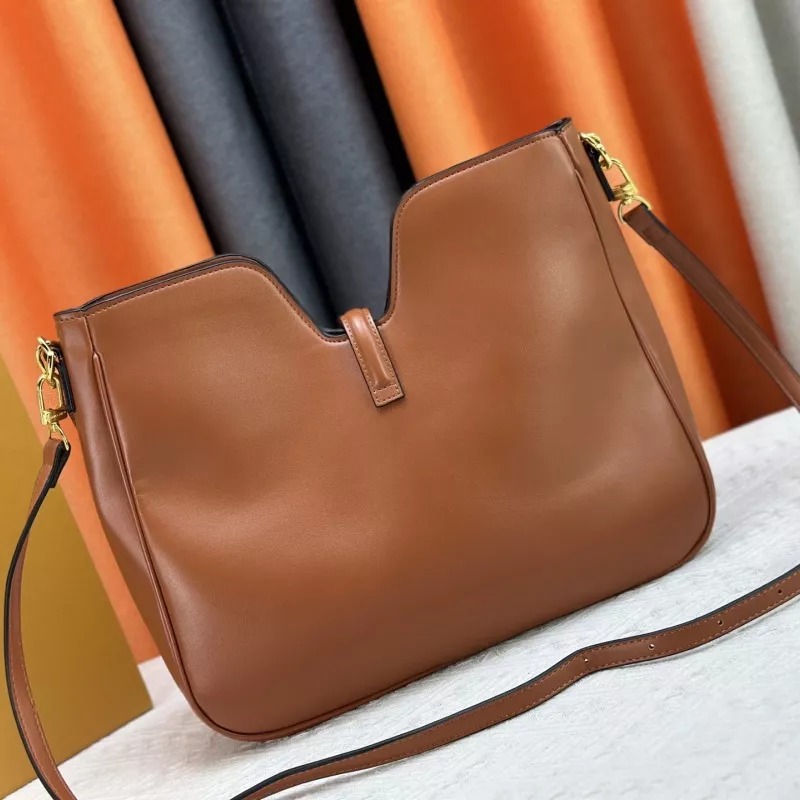 Compact 4222 Louis Vuitton AAA Quality Messenger Bags For Women