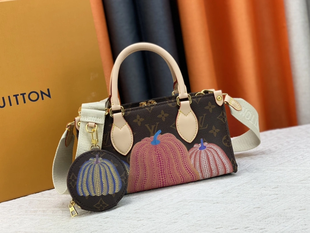 Compact 4273 Louis Vuitton AAA Quality Handbags For Women