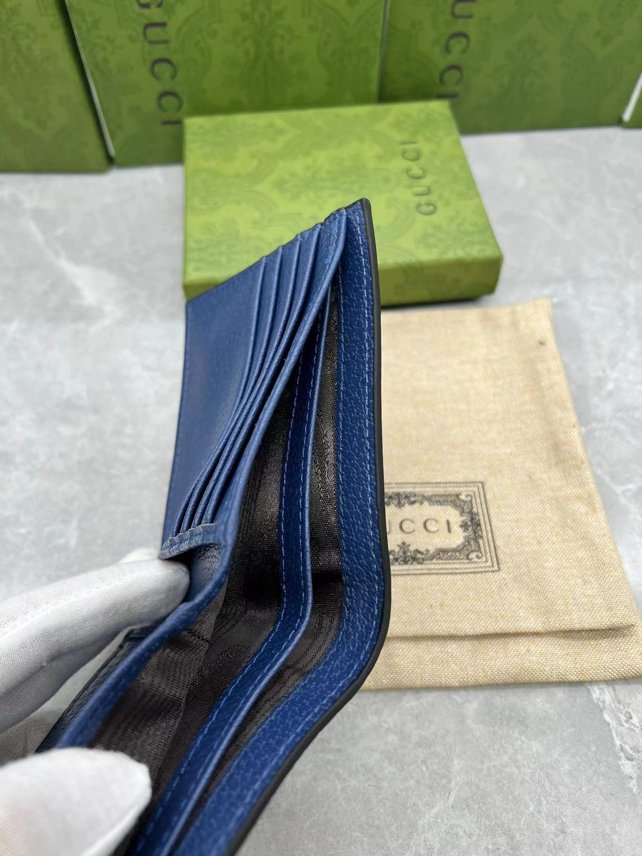 Compact 4426 Gucci AAA Man Wallets