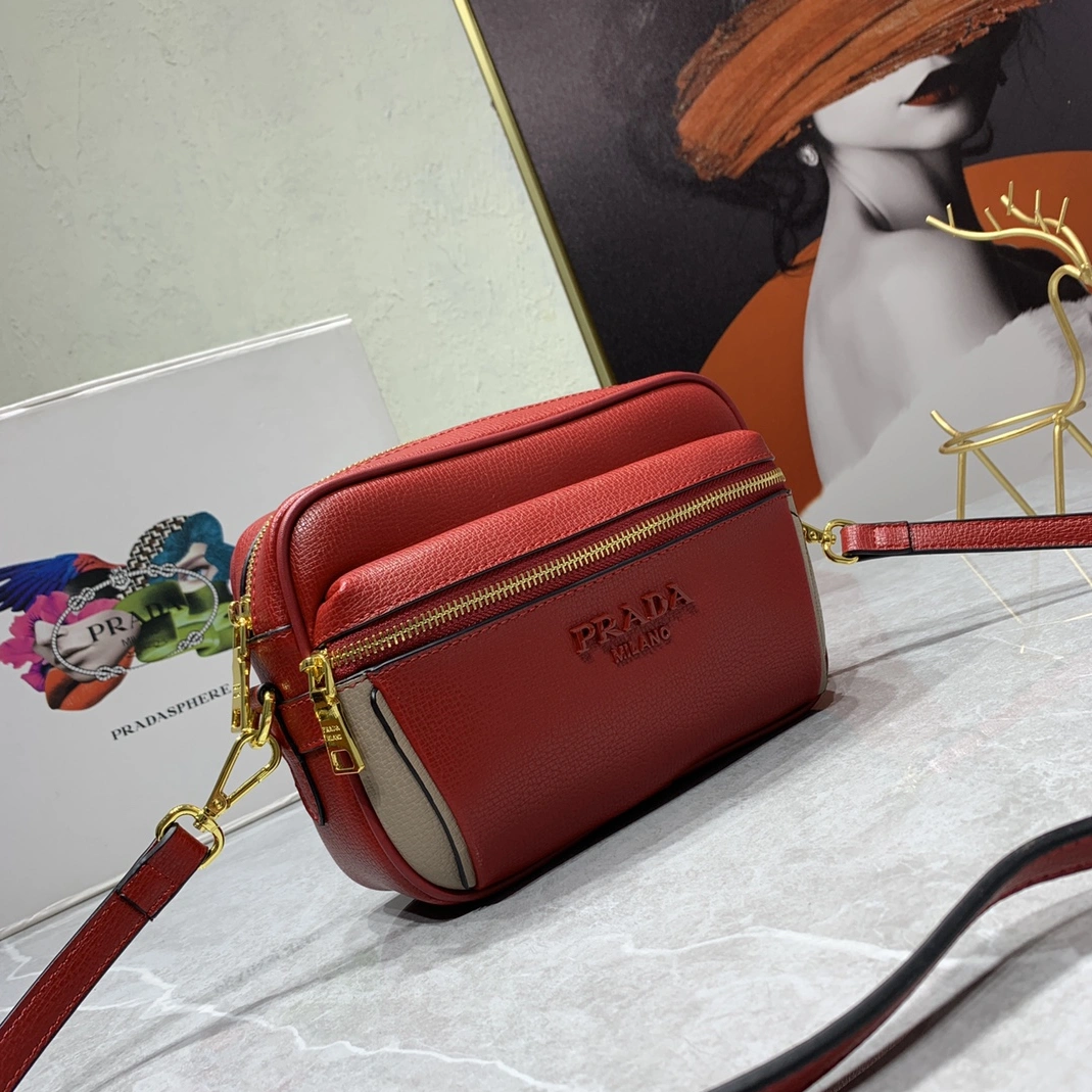 Compact 4611 Prada AAA Quality Messenger Bags For Women