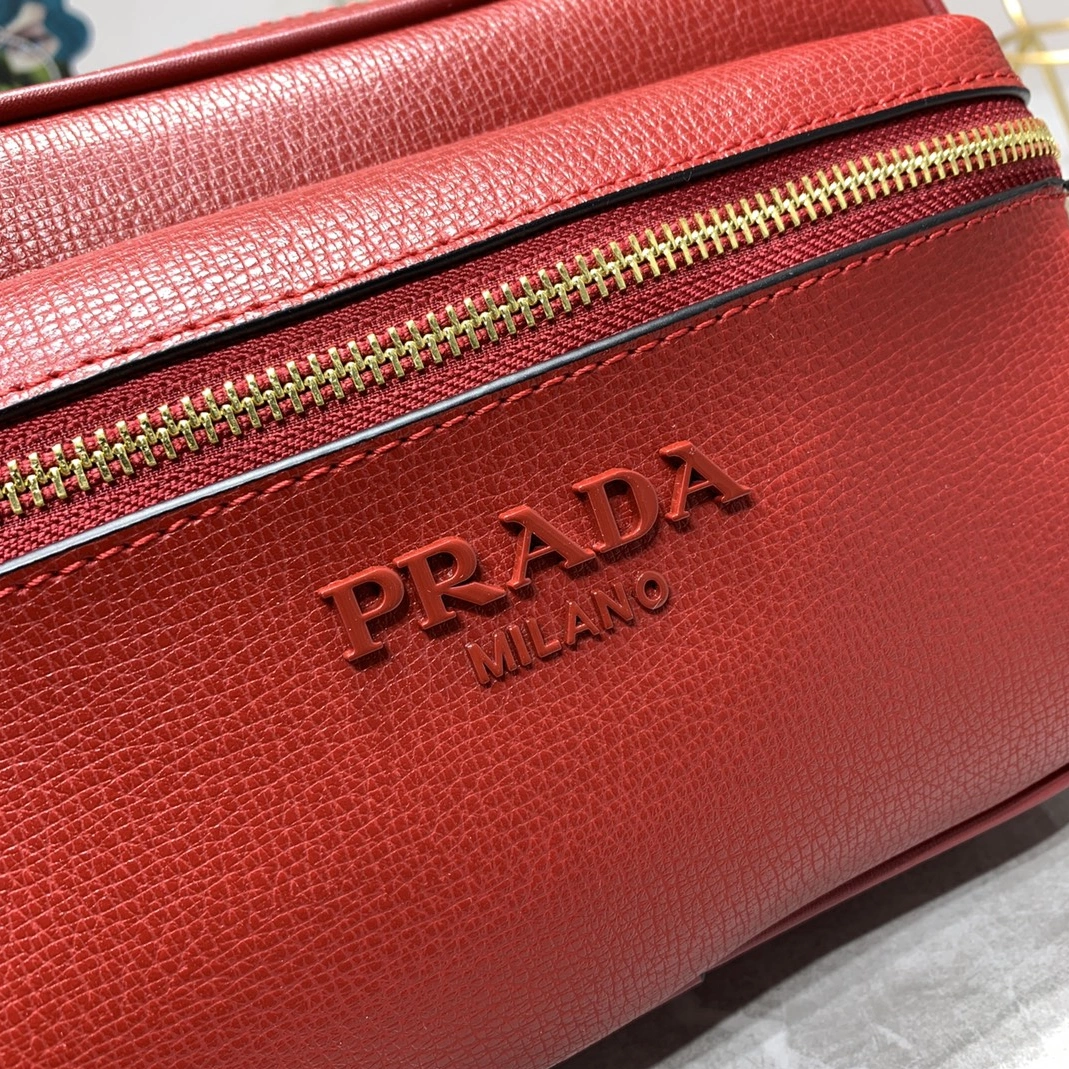 Compact 4611 Prada AAA Quality Messenger Bags For Women