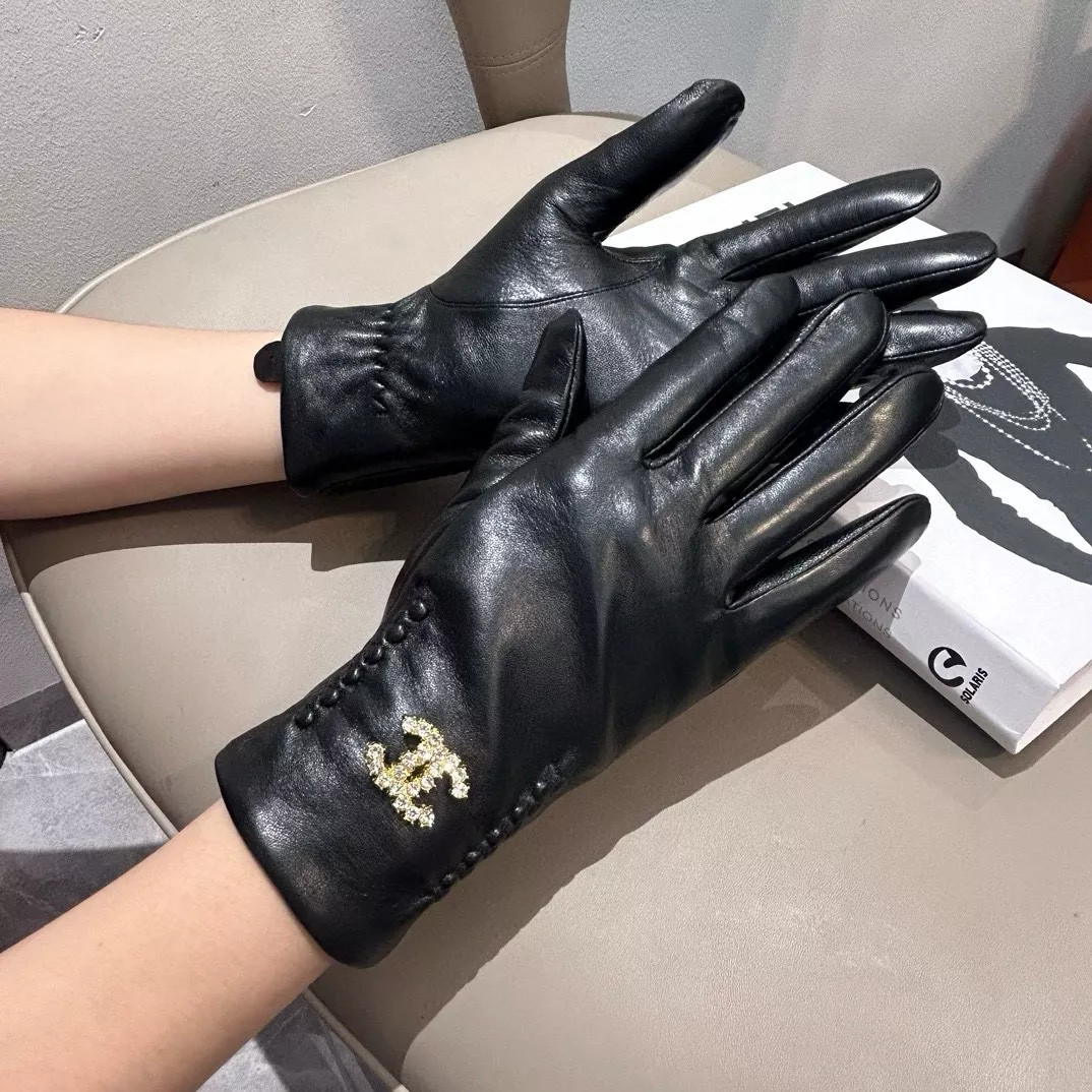 Compact 4691 Chanel Gloves For Women