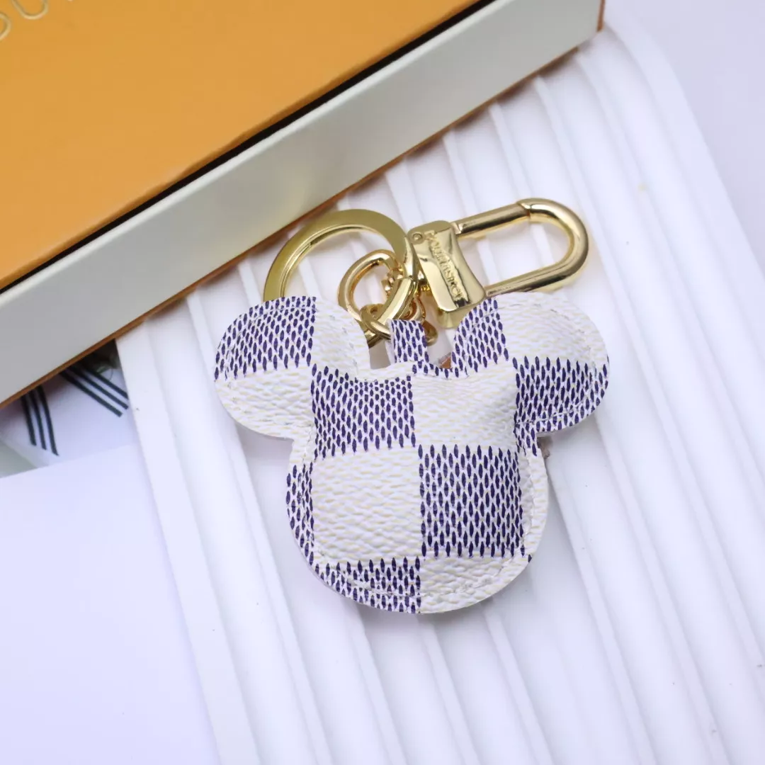 Compact 4697 Louis Vuitton LV Key Holder And Bag Buckle