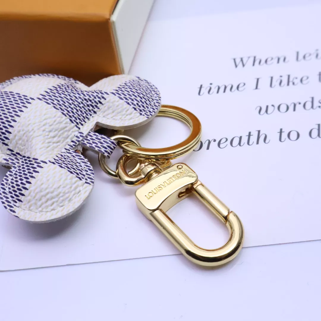 Compact 4697 Louis Vuitton LV Key Holder And Bag Buckle