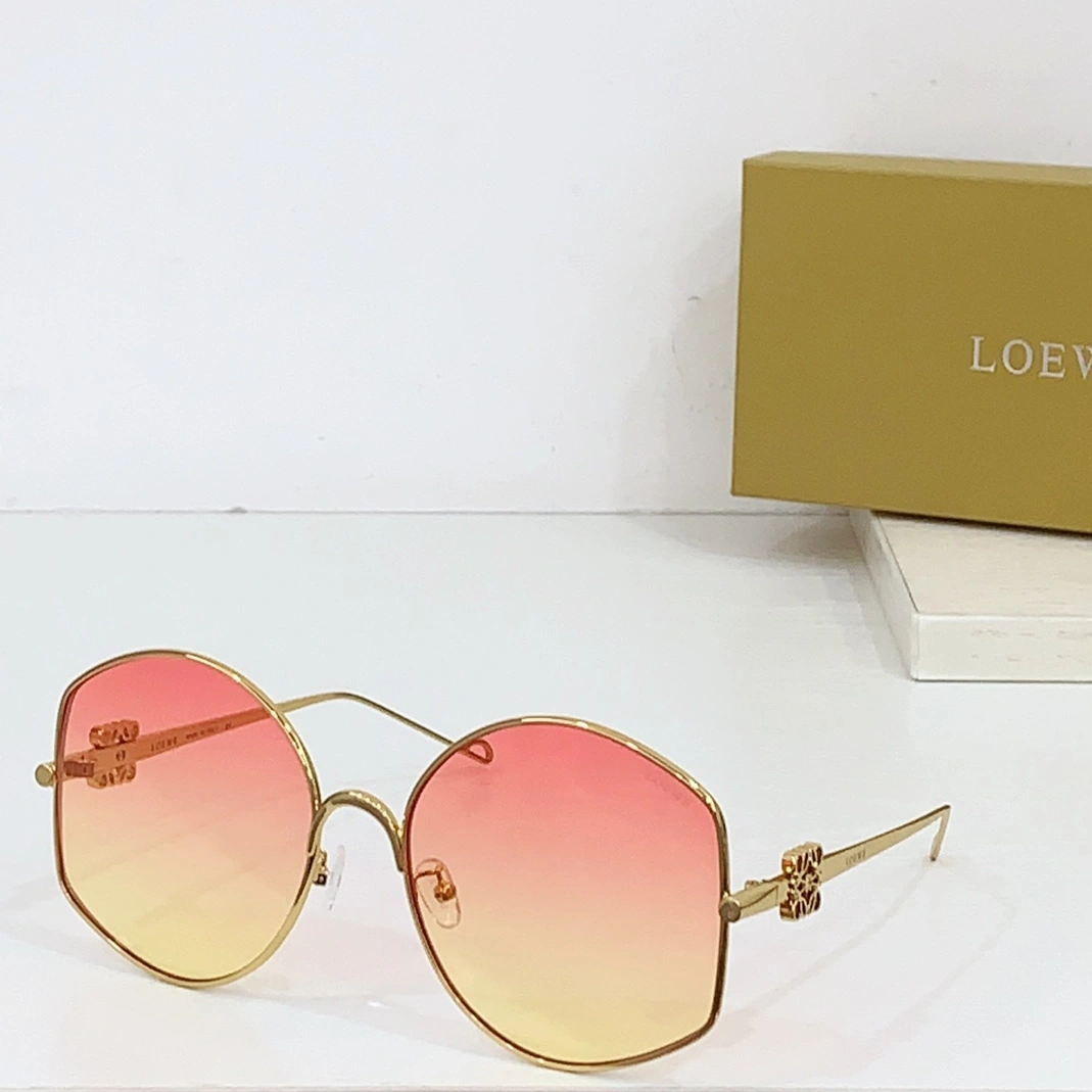 Compact 4761 LOEWE AAA Quality Sunglasses