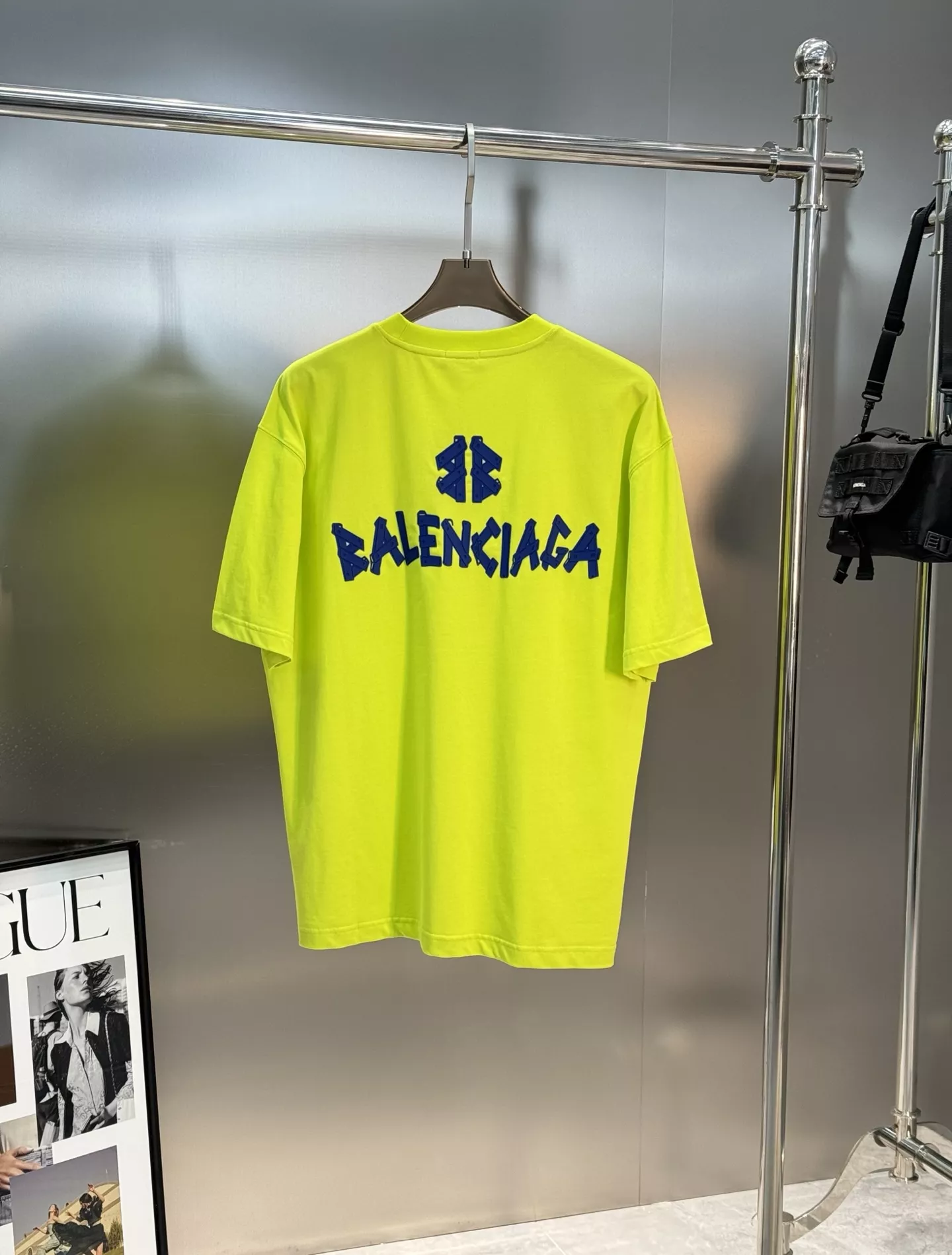 Compact 4787 Balenciaga T-Shirts Short Sleeved For Unisex