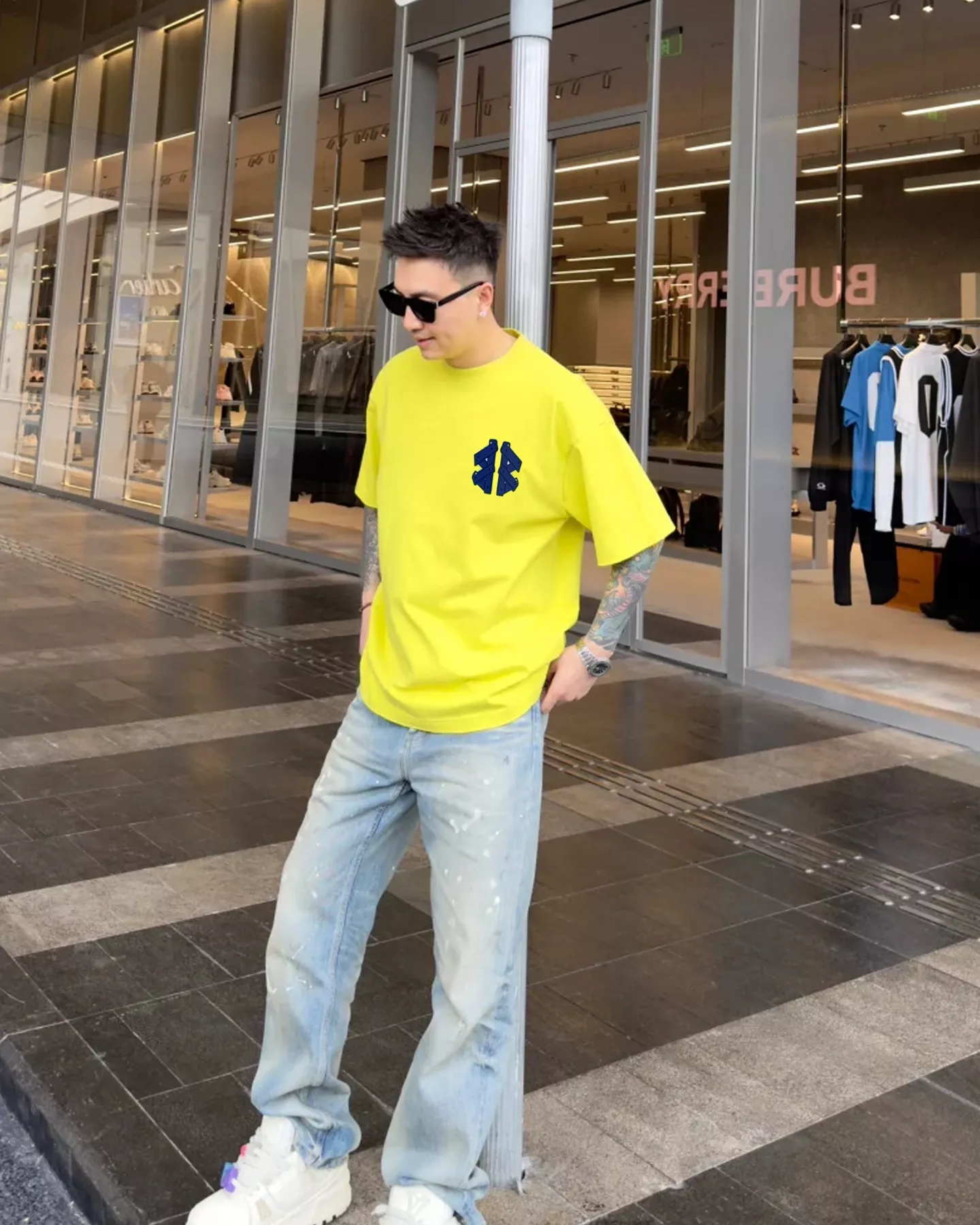 Compact 4787 Balenciaga T-Shirts Short Sleeved For Unisex