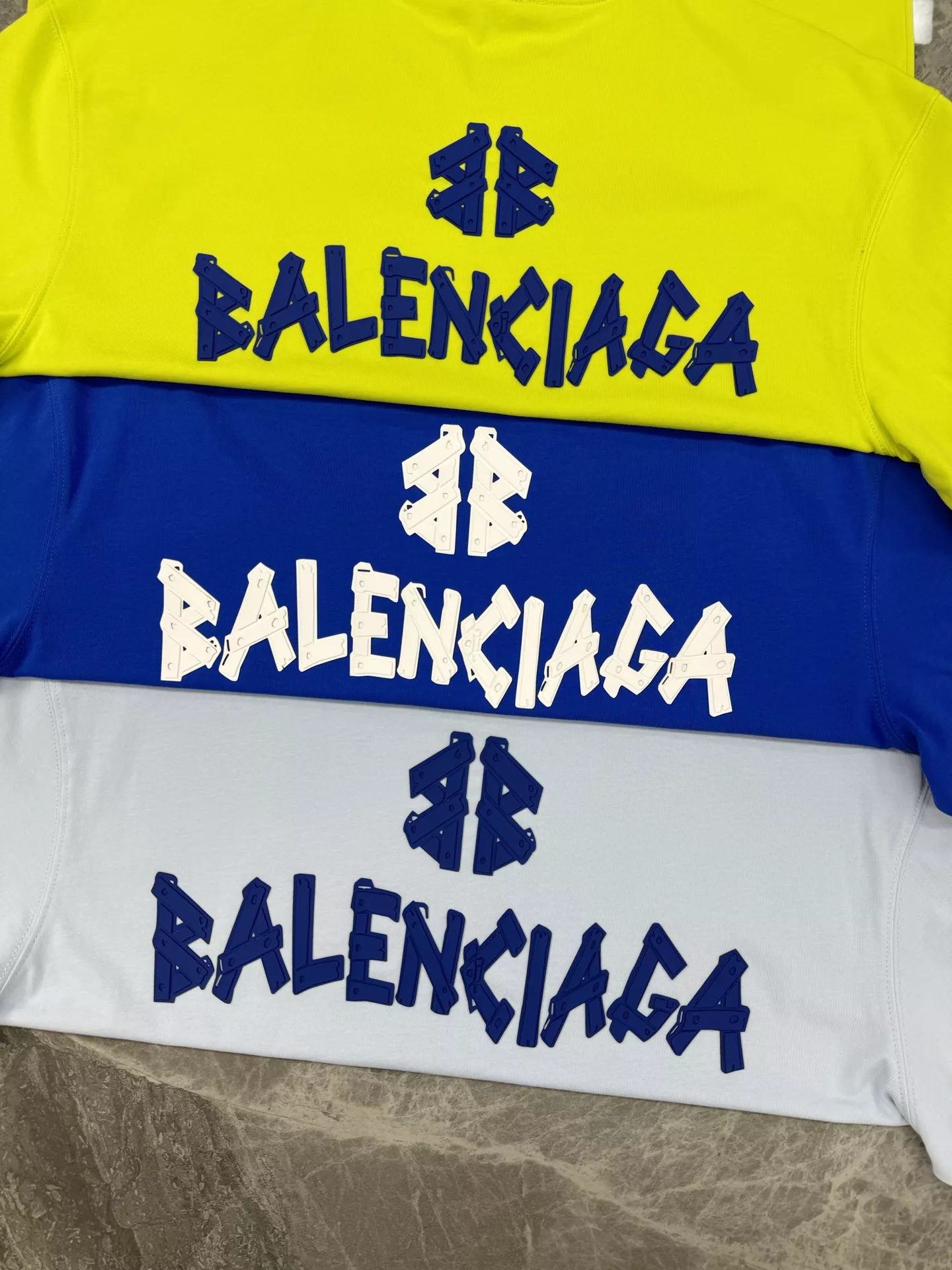 Compact 4787 Balenciaga T-Shirts Short Sleeved For Unisex