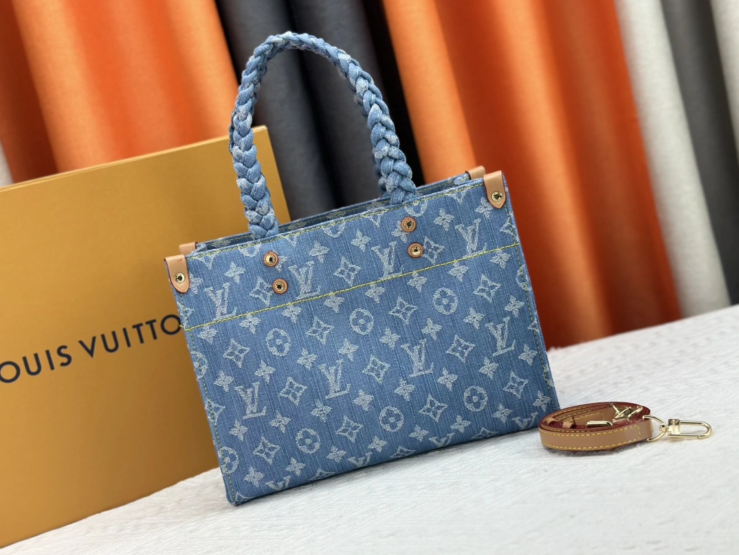 Compact 4790 Louis Vuitton AAA Quality Tote-Handbags For Women