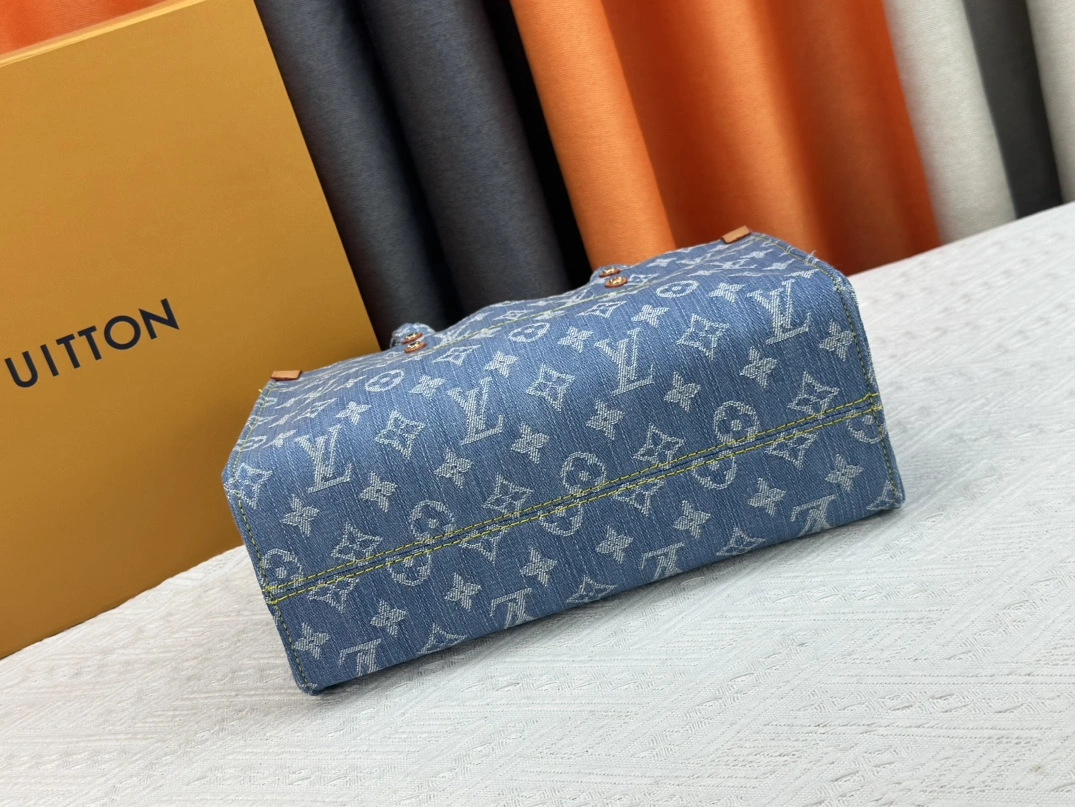 Compact 4790 Louis Vuitton AAA Quality Tote-Handbags For Women