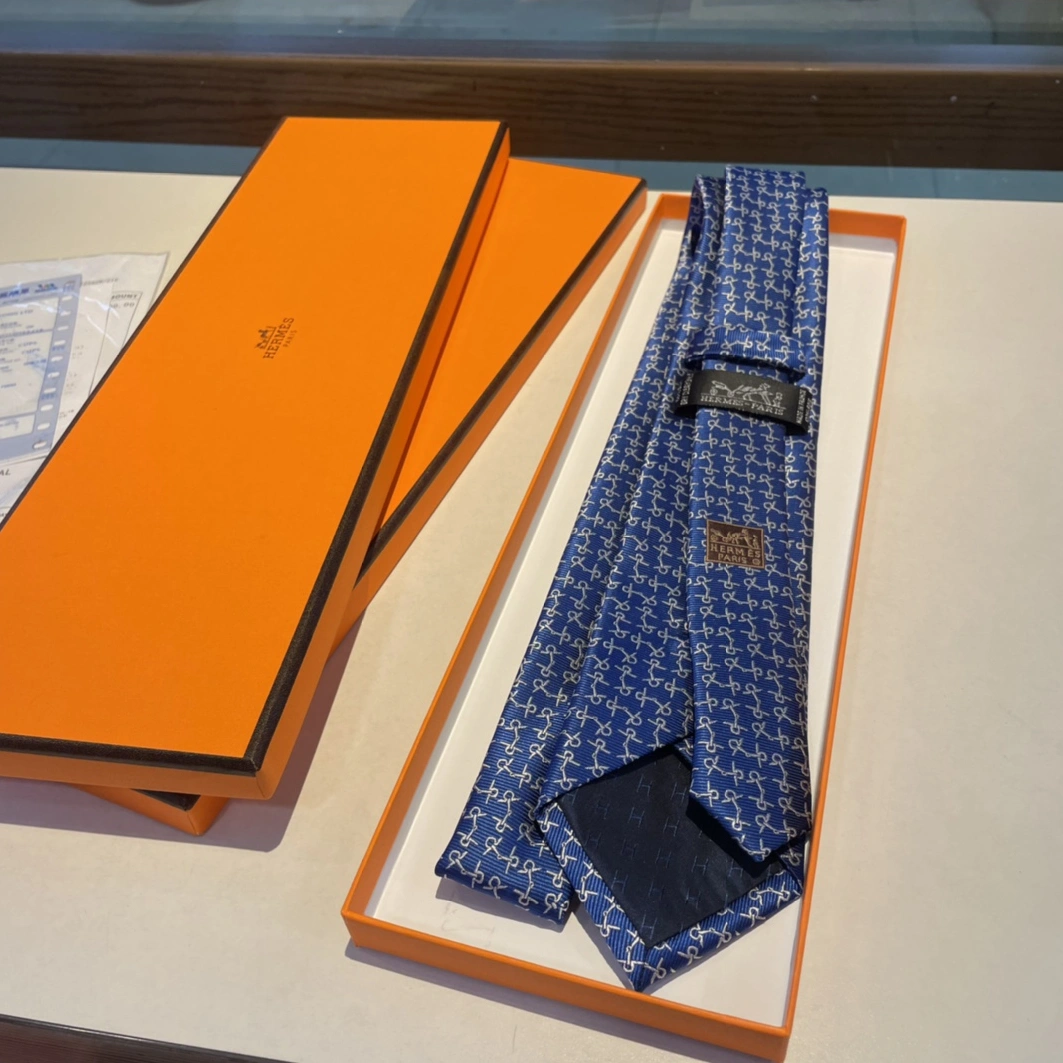 Compact 5020 Hermes Necktie For Men