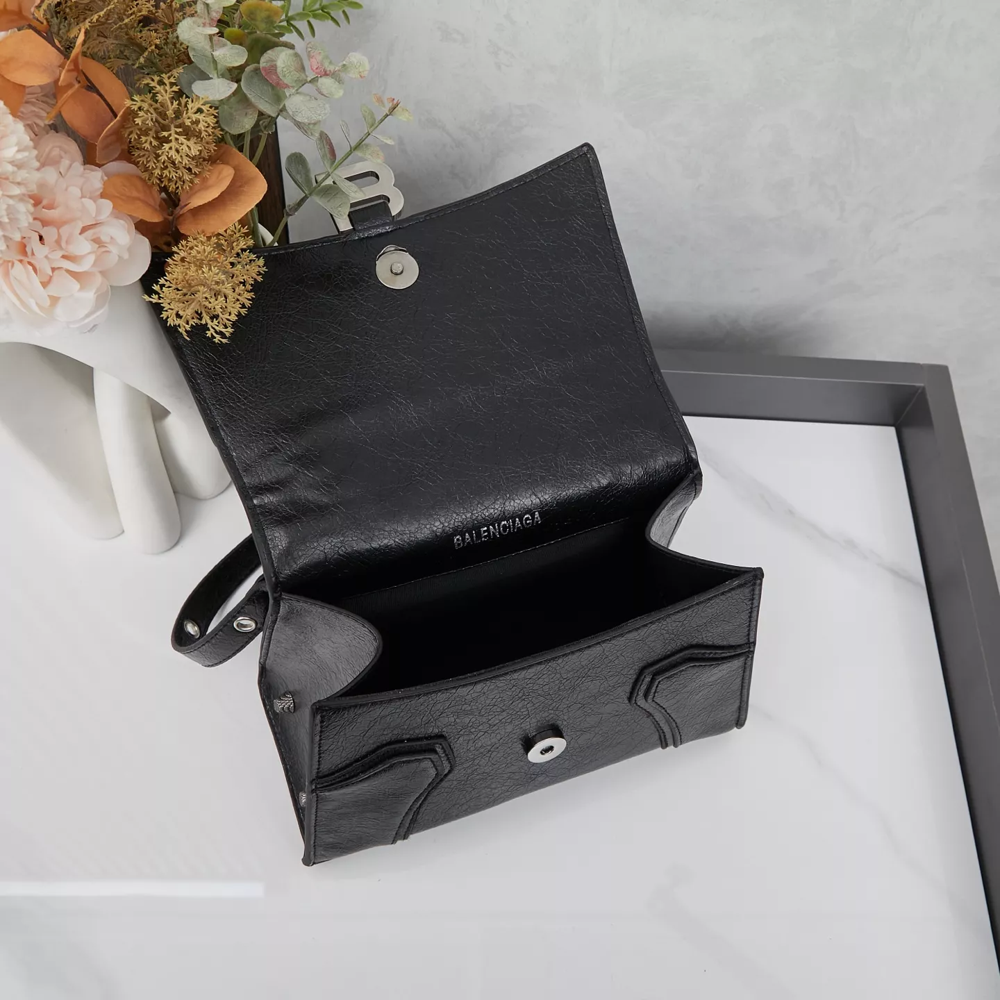 Compact 5199 Balenciaga AAA Quality Messenger Bags For Women