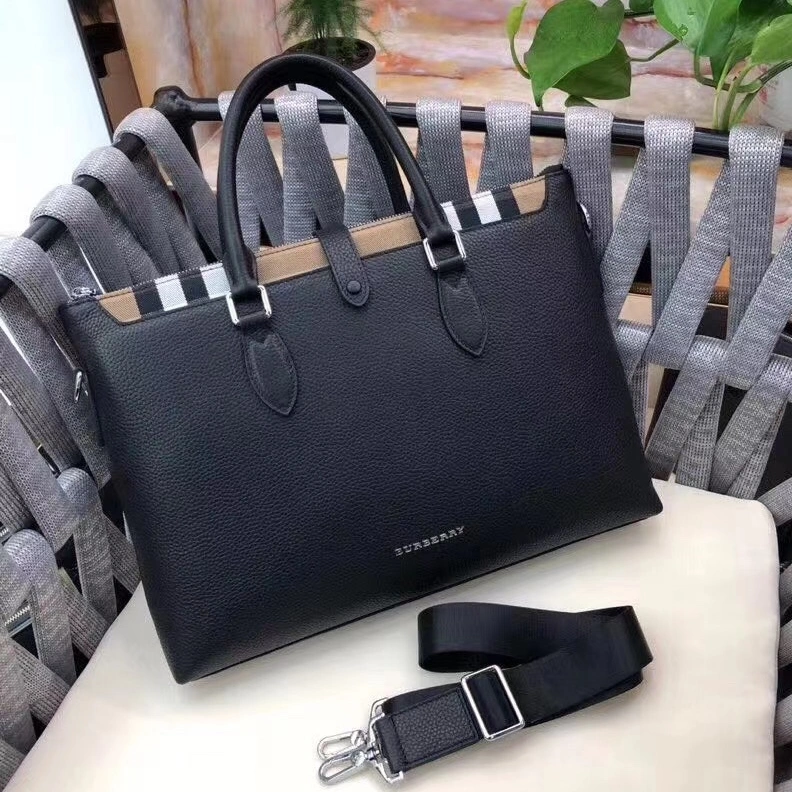 Compact 536 Burberry AAA Man Handbags