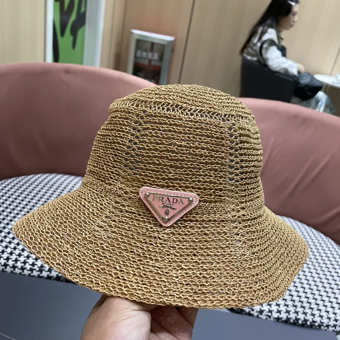 Compact 5442 Prada Caps