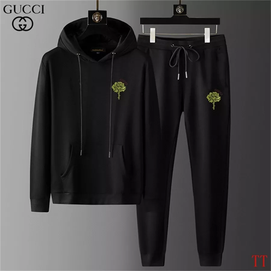 Compact 5526 Gucci Tracksuits Long Sleeved For Men