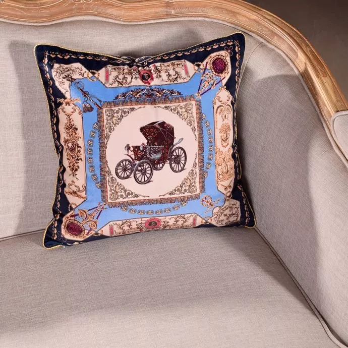 Compact 5640 Hermes Cushion