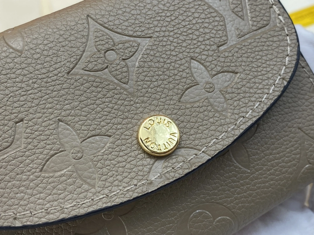 Compact 5680 Louis Vuitton LV Wallets For Women