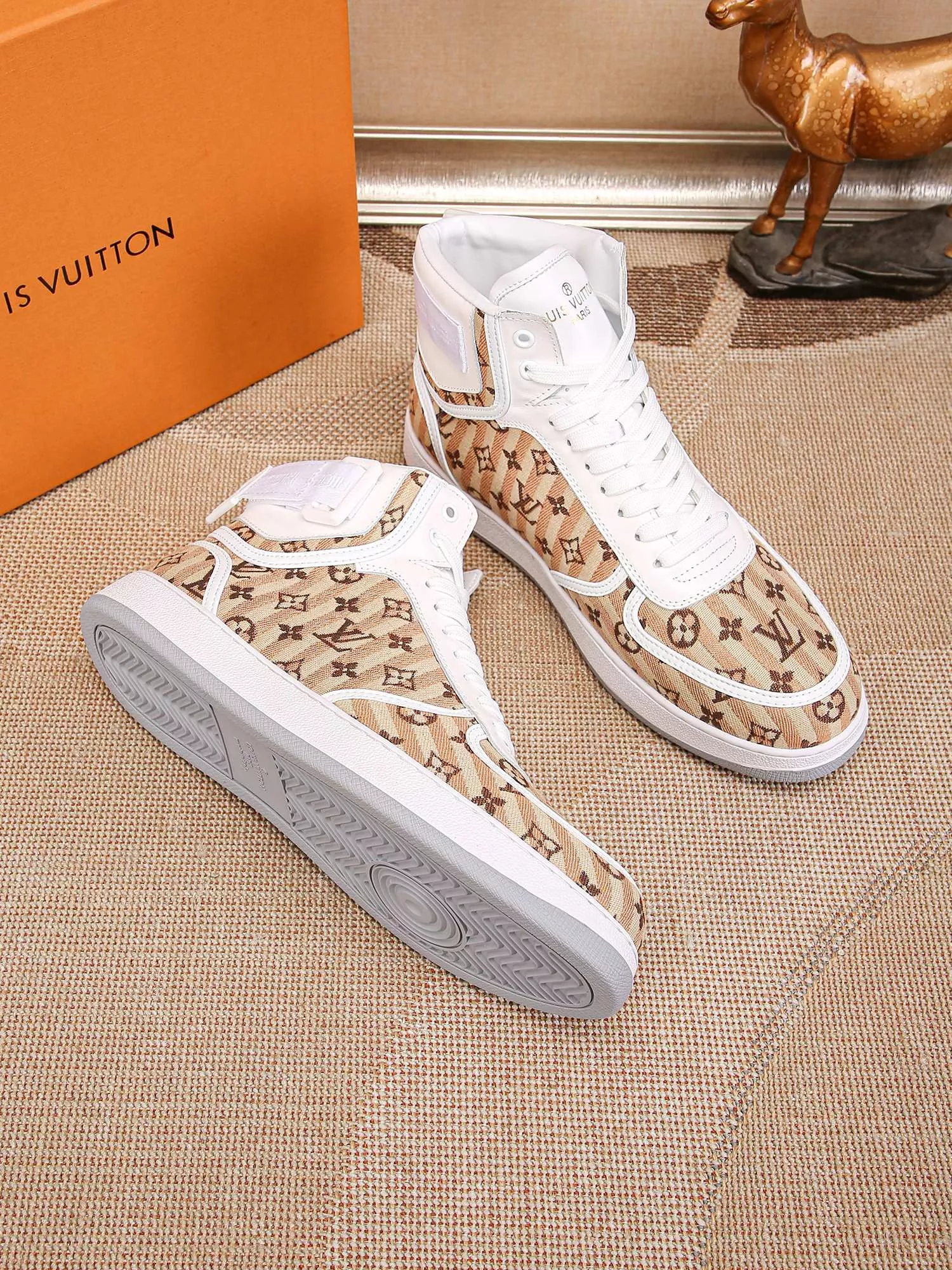 Compact 5720 Louis Vuitton High Tops Shoes For Men