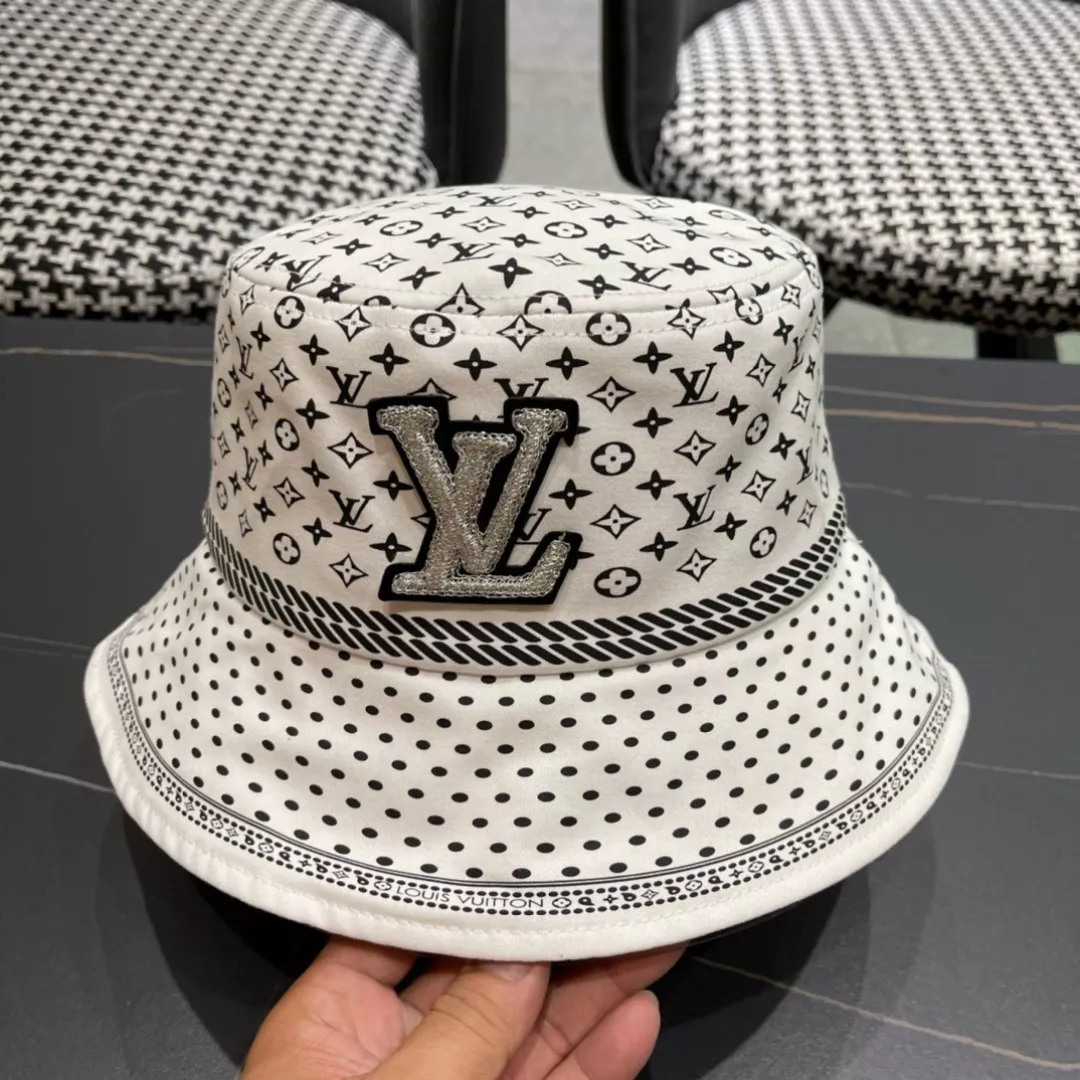 Compact 5805 Louis Vuitton LV Caps