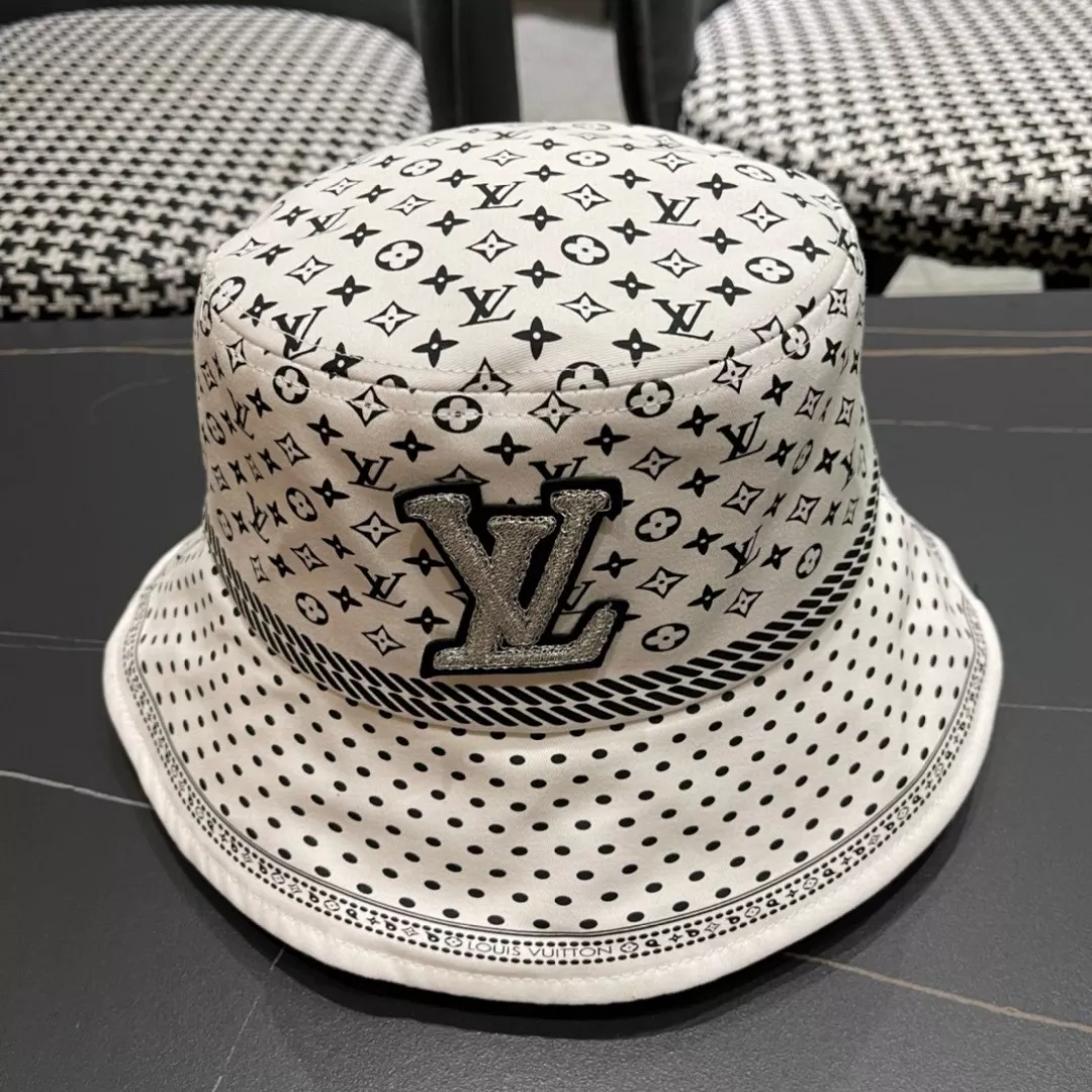 Compact 5805 Louis Vuitton LV Caps