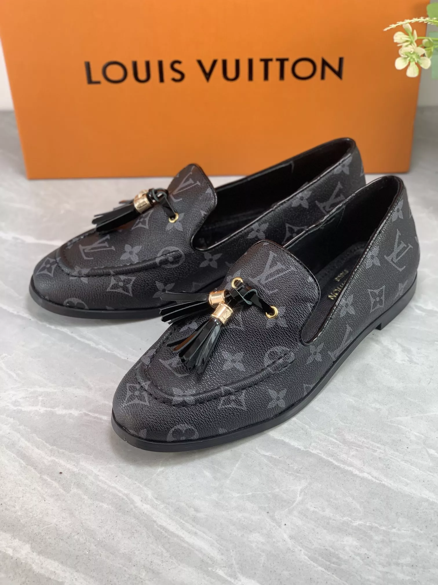 Compact 6175 Louis Vuitton LV Oxfords Shoes For Women
