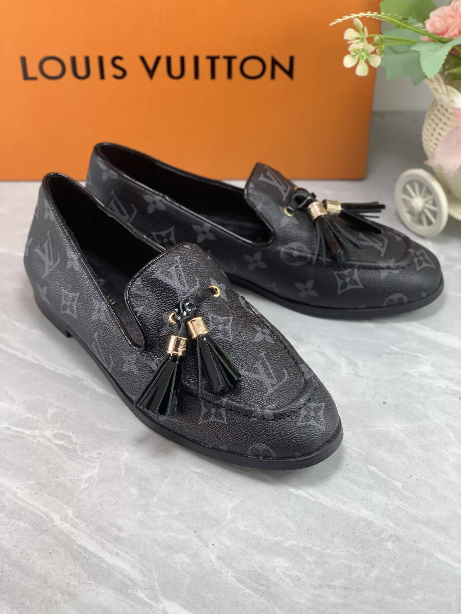 Compact 6175 Louis Vuitton LV Oxfords Shoes For Women