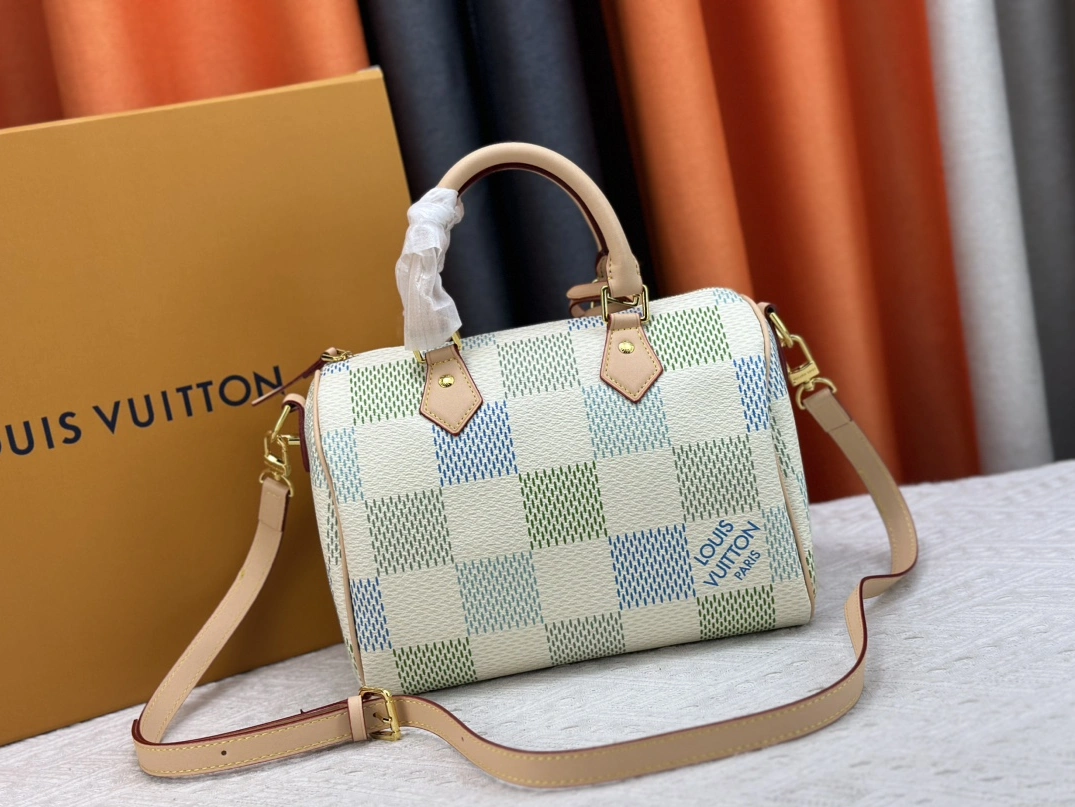 Compact 6206 Louis Vuitton AAA Quality Handbags For Women
