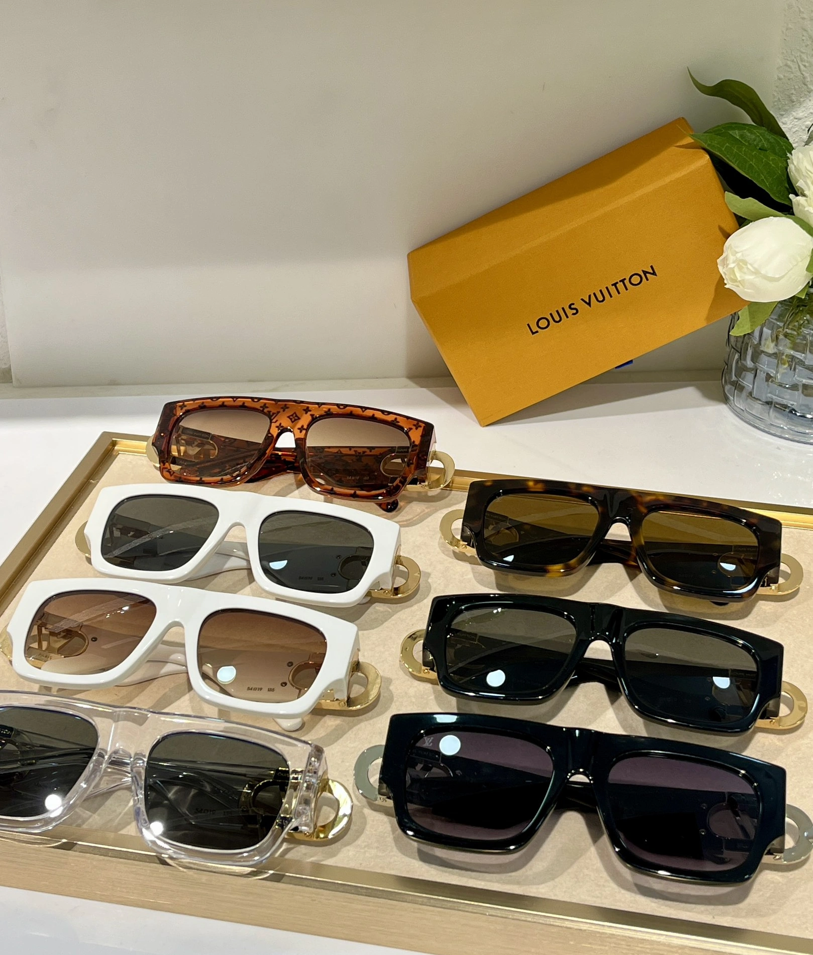 Compact 6519 Louis Vuitton AAA Quality Sunglasses