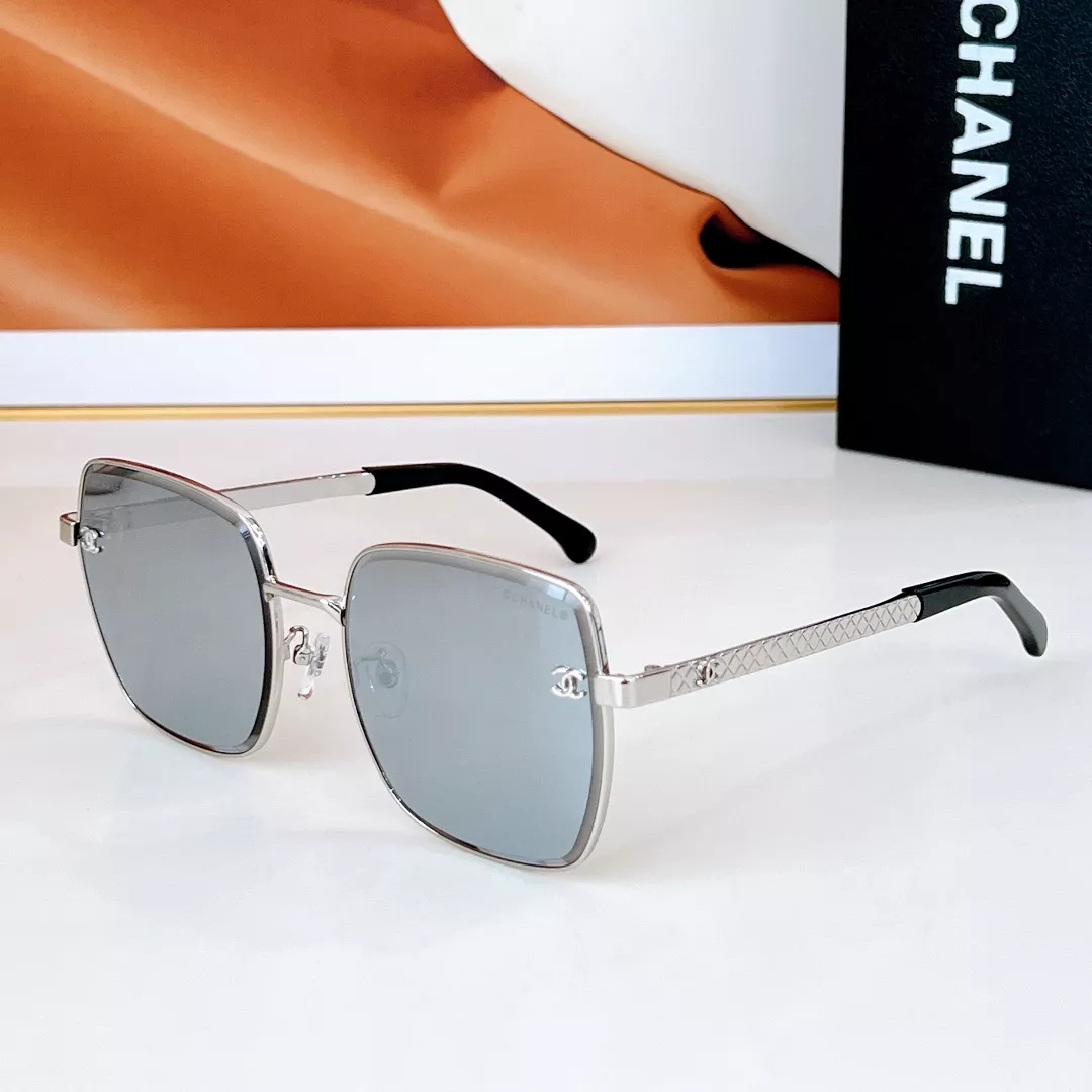 Compact 6801 Chanel AAA Quality Sunglasses