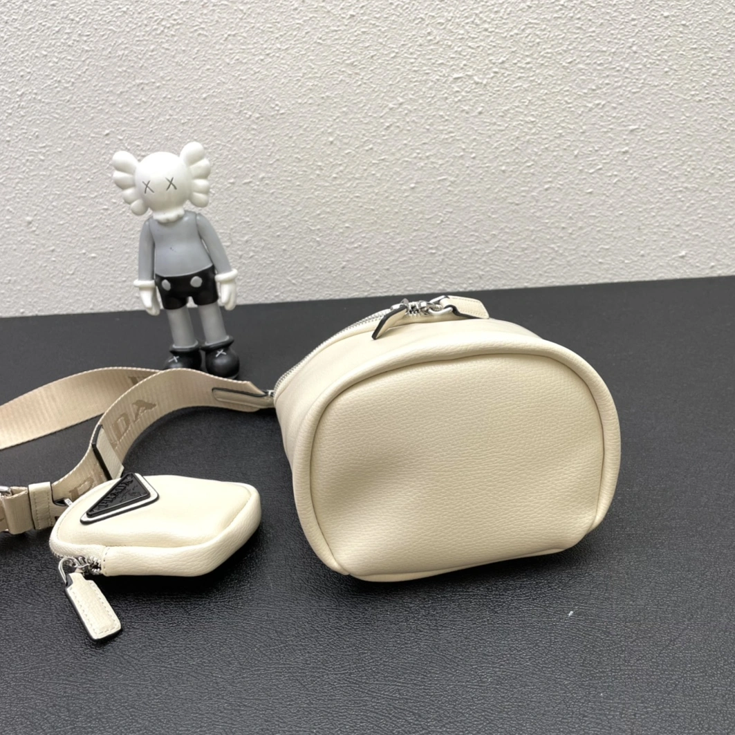 Compact 6806 Prada AAA Quality Messenger Bags For Unisex