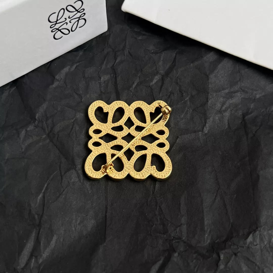 Compact 6861 LOEWE Brooches For Women