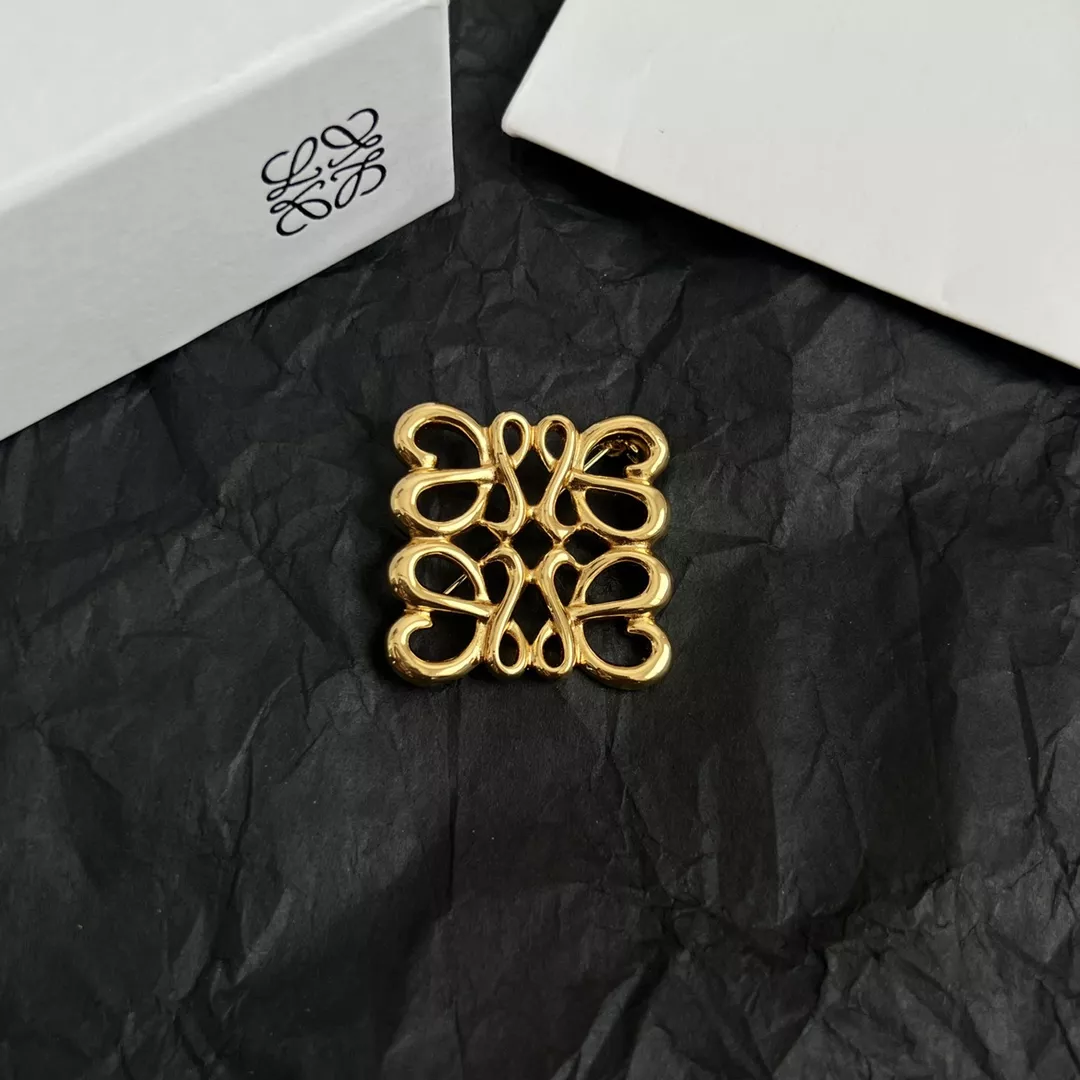 Compact 6861 LOEWE Brooches For Women