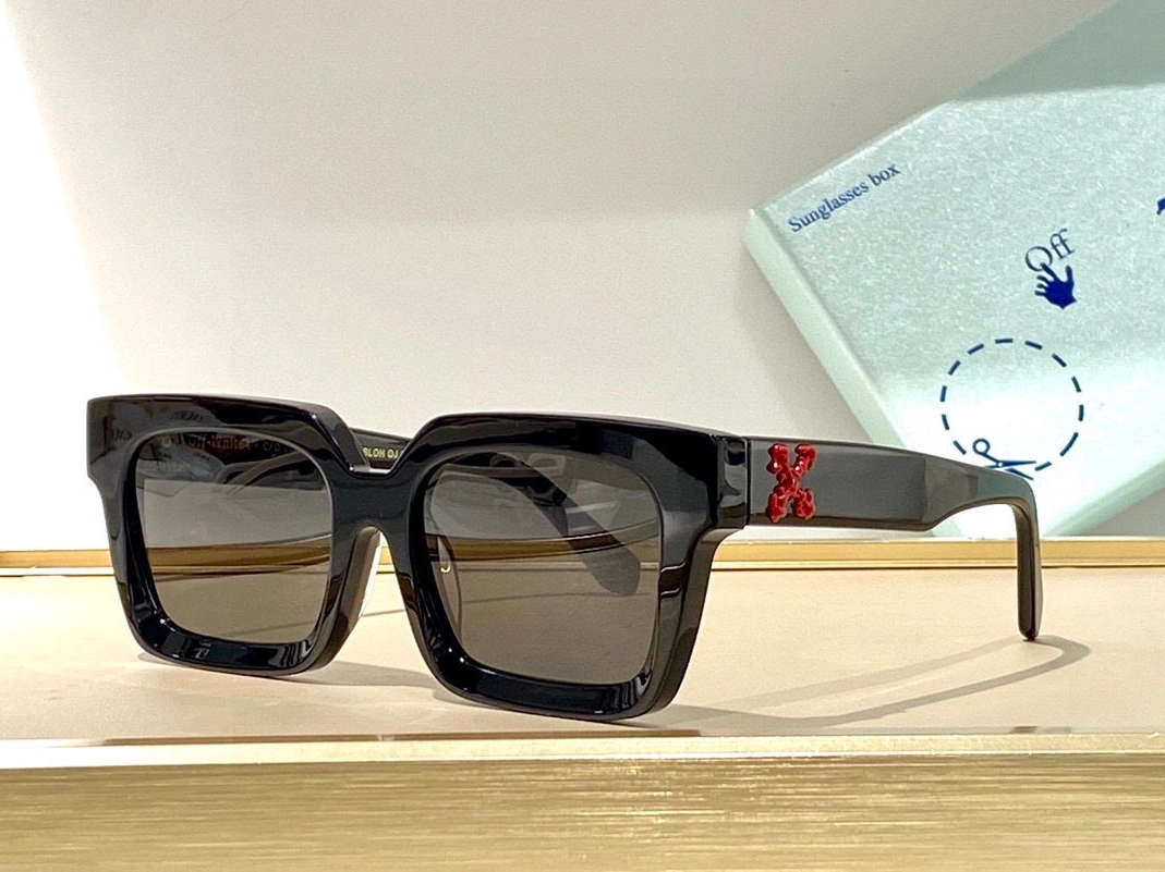 Compact 7087 Off-White AAA Quality Sunglasses
