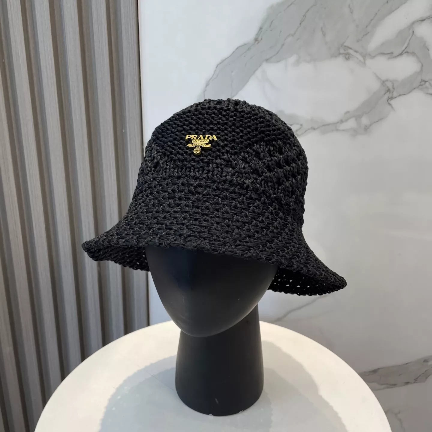 Compact 7097 Prada Caps
