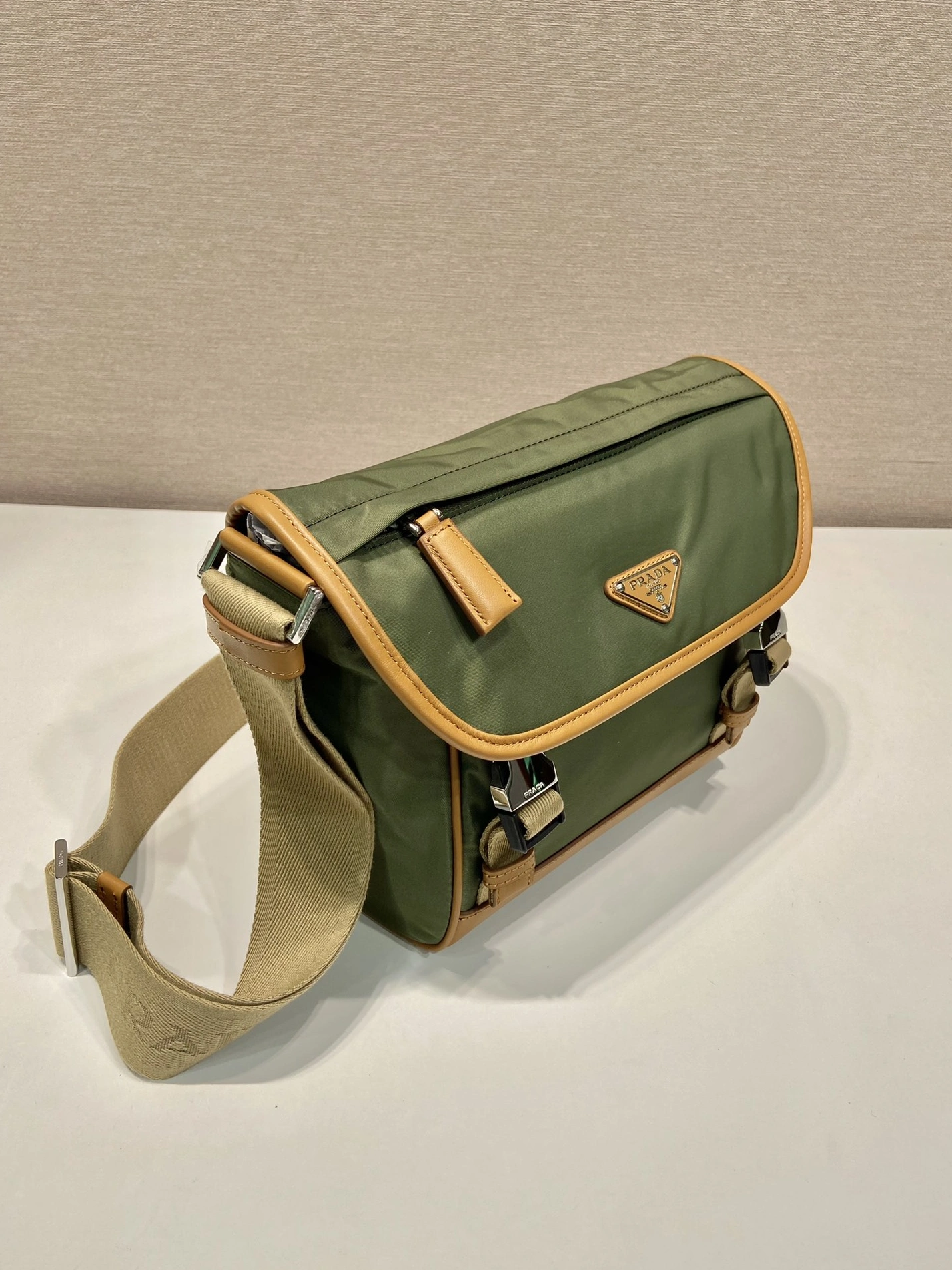 Compact 718 Prada AAA Man Messenger Bags